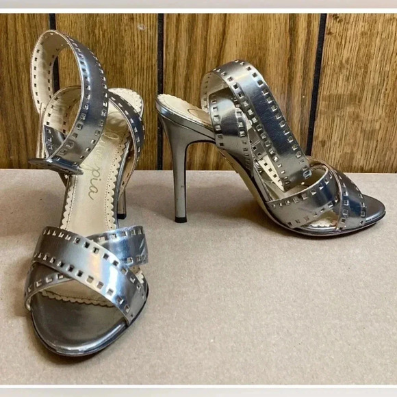 Woman CHARLOTTE OLYMPIA Silver Perforated Strappy Take 110 Film Heels Shoes 35.5